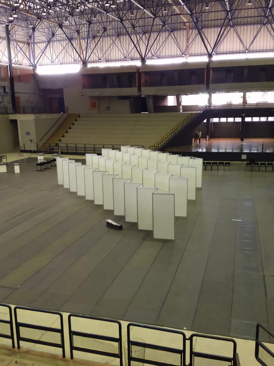 Montagem em Octanorm 5